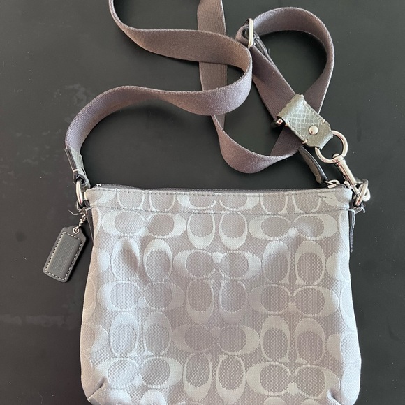 Coach Gray Crossbody Bag with Shimmery Finish - Picture 5 of 13